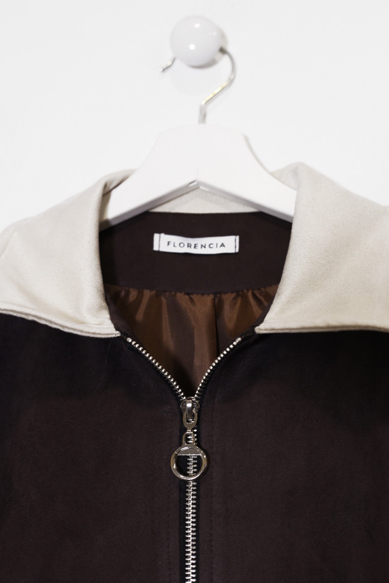 Cazadora contraste antelina