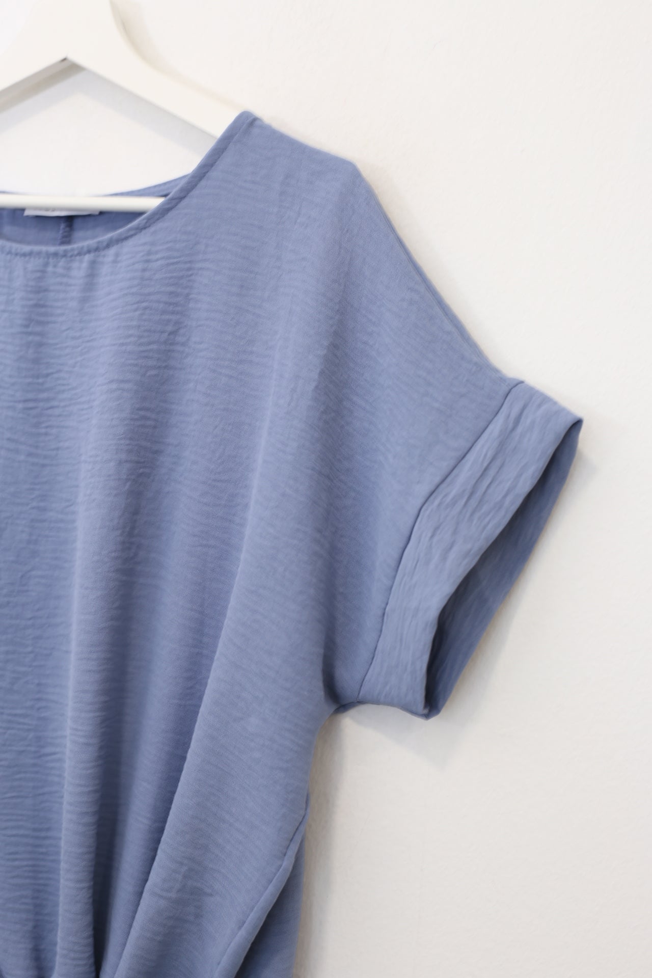 Blusa fluida nudo