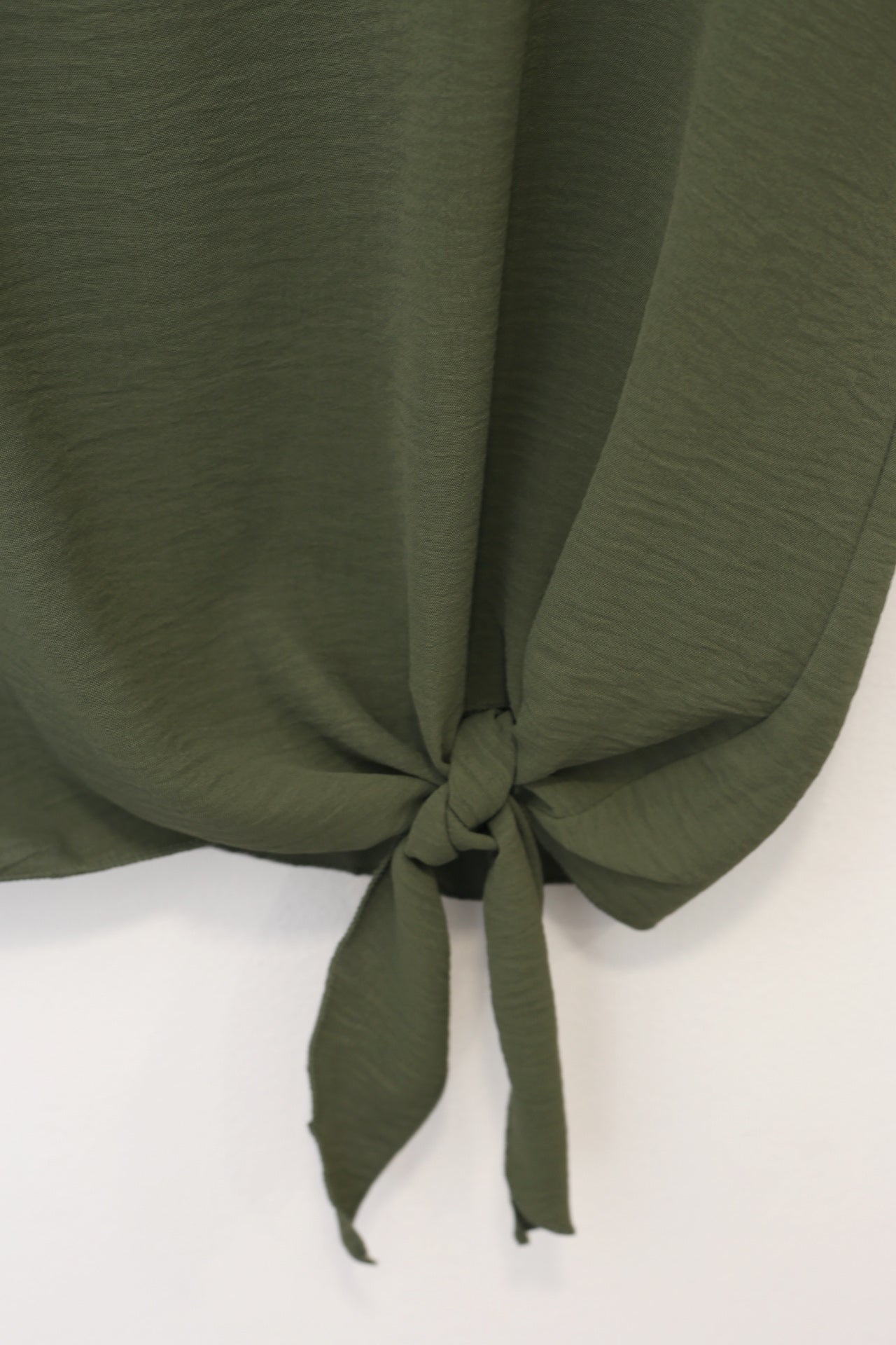 Blusa fluida nudo