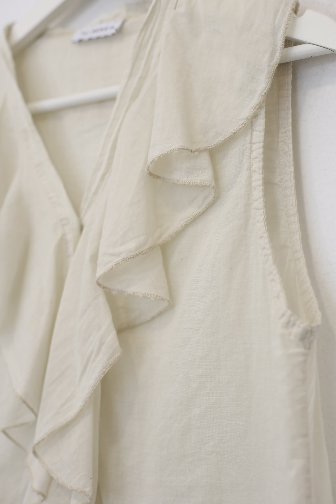 Top voile botones