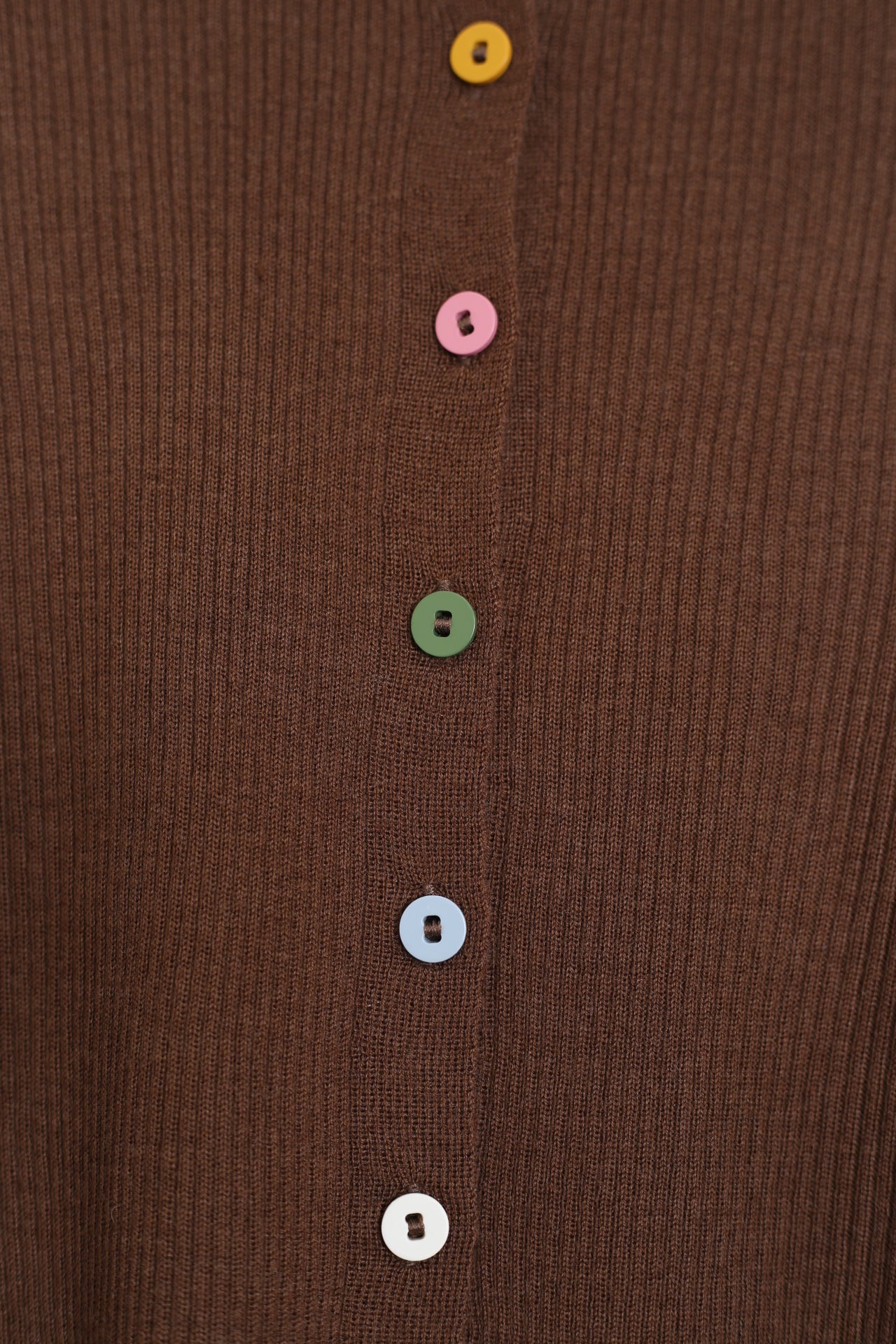 Cárdigan lana botones