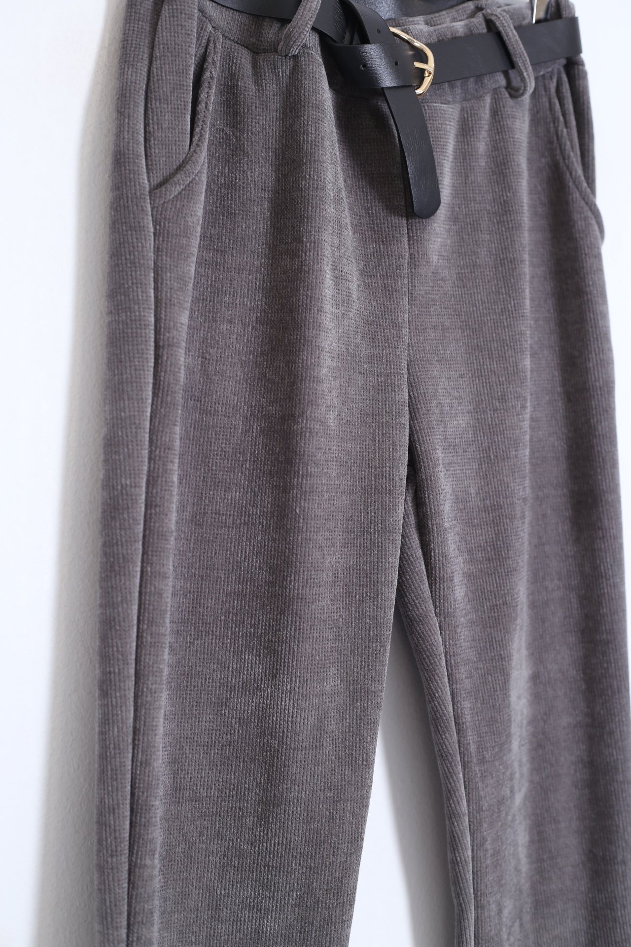 Pantalones micropana cinturón