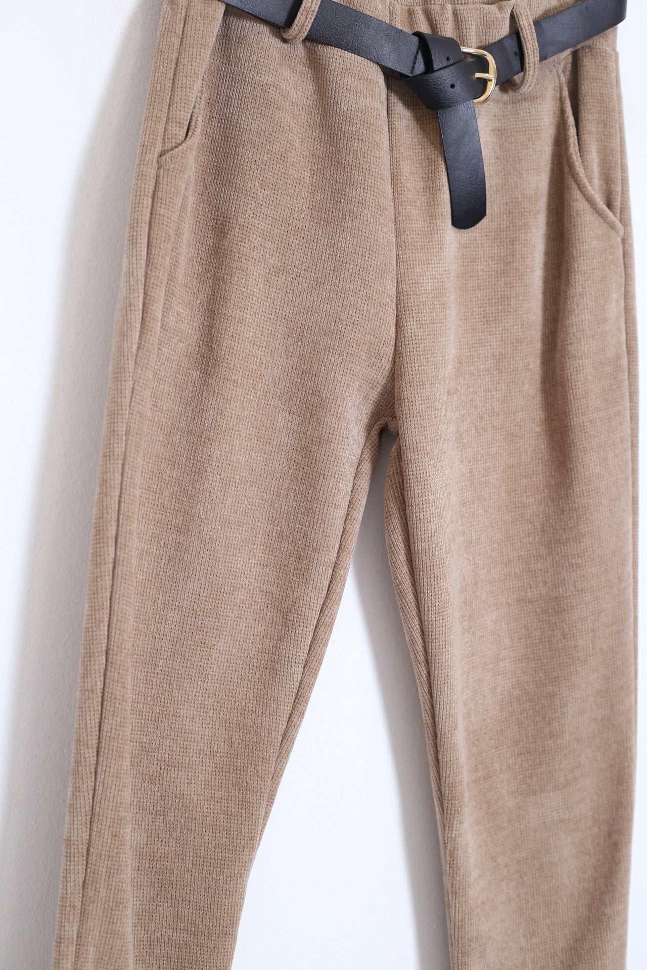 Pantalones micropana cinturón