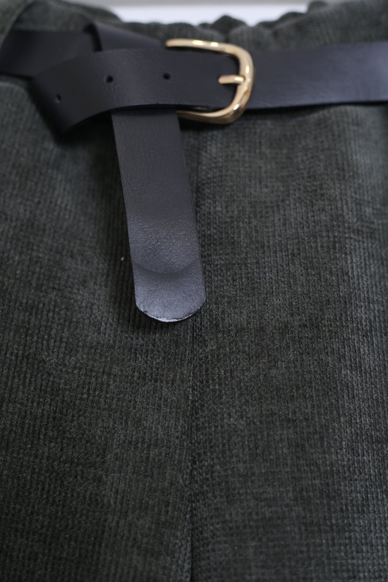 Pantalones micropana cinturón