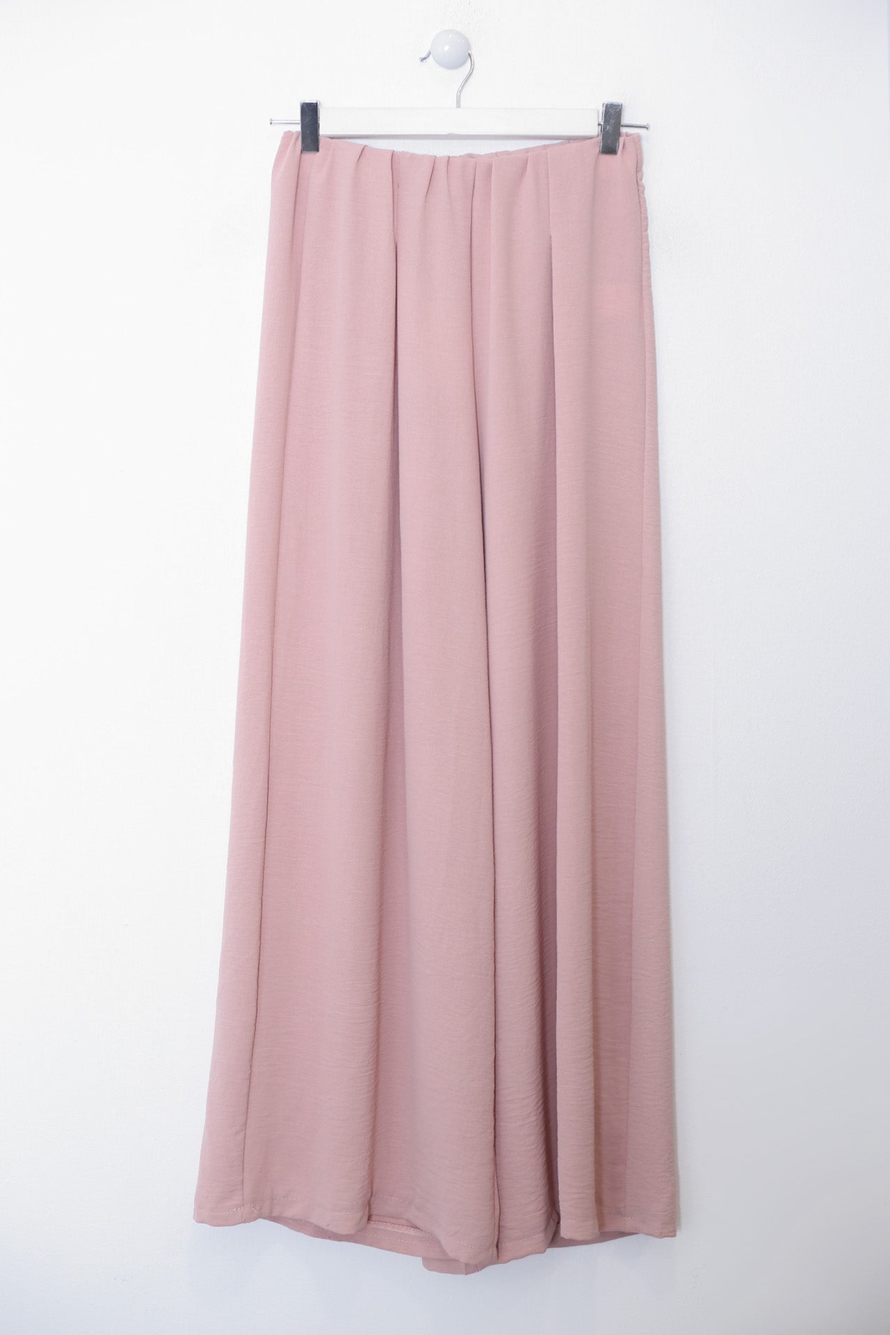 Pantalones anchos fluidos