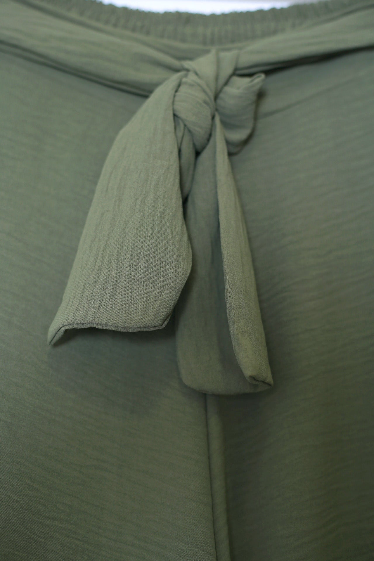 Pantalones fluidos lazo