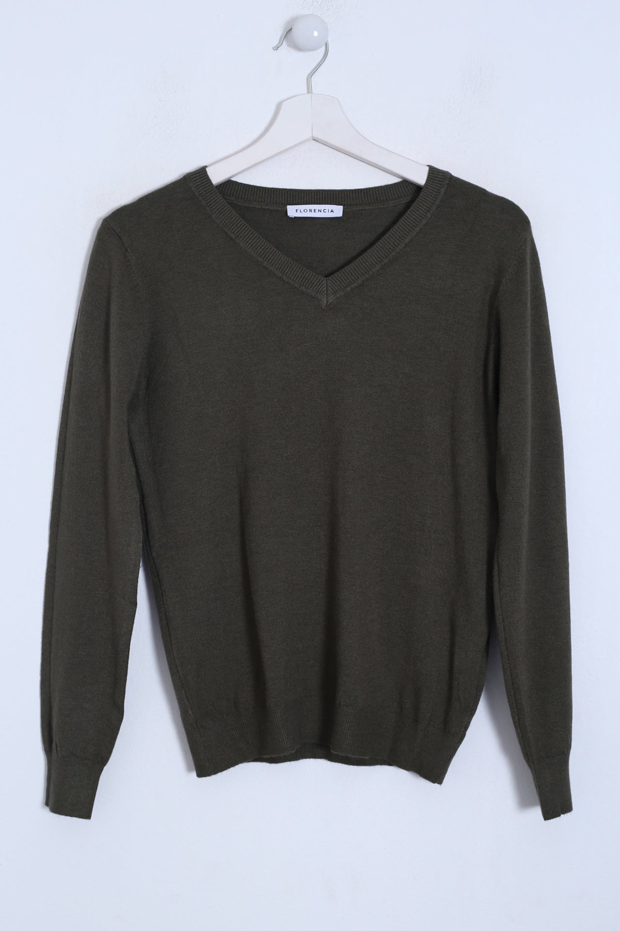 Jersey básico cuello punta