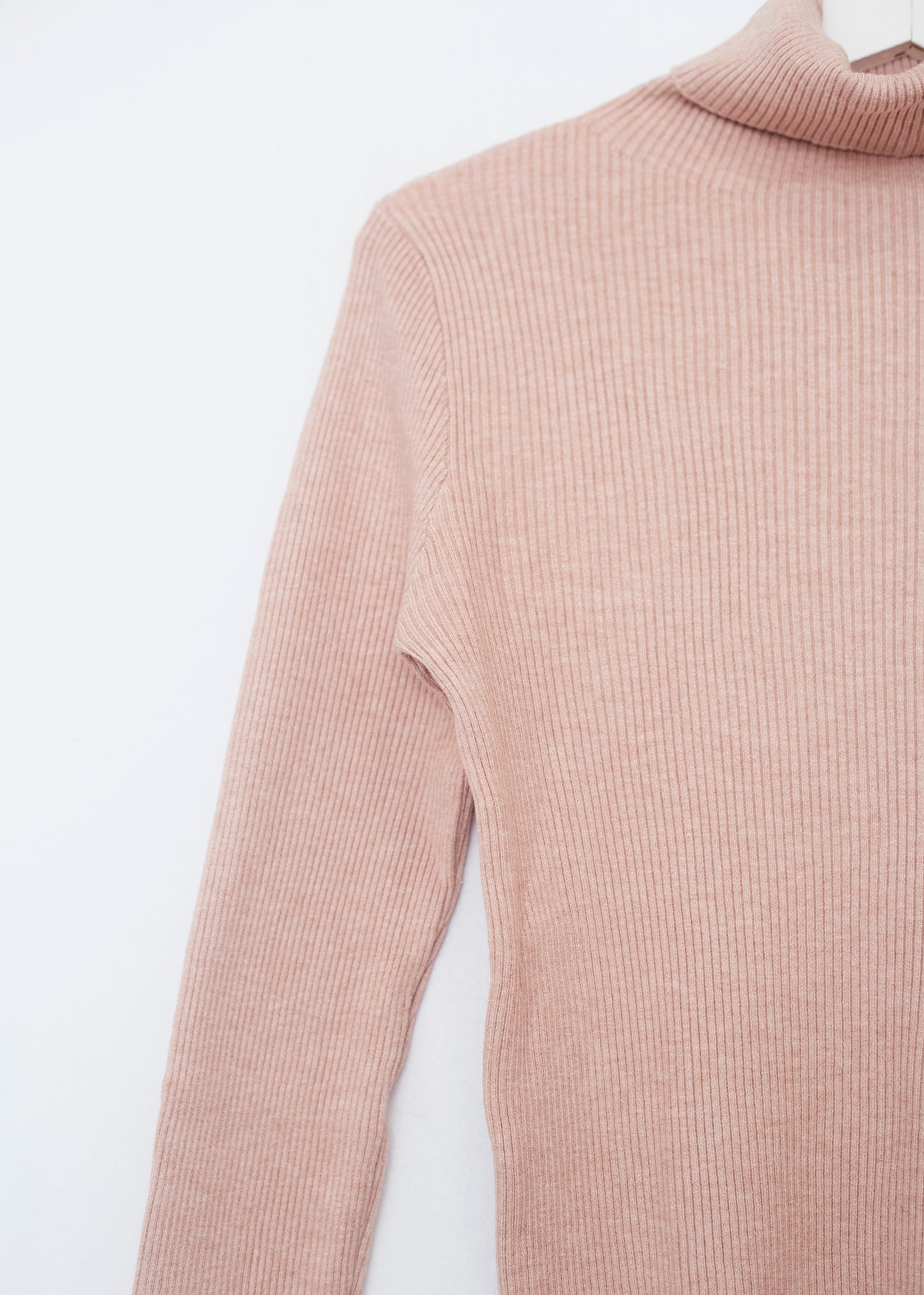 Ribbed turtleneck sweater