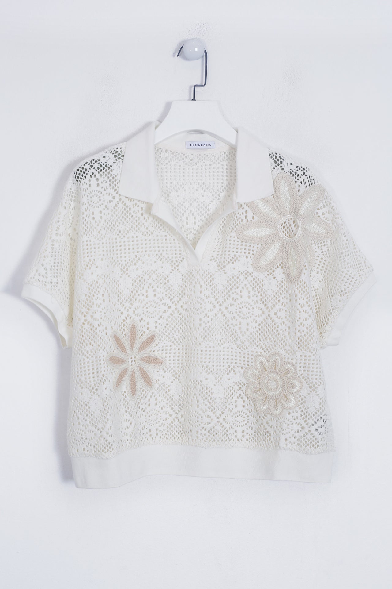 Polo crochet bordado