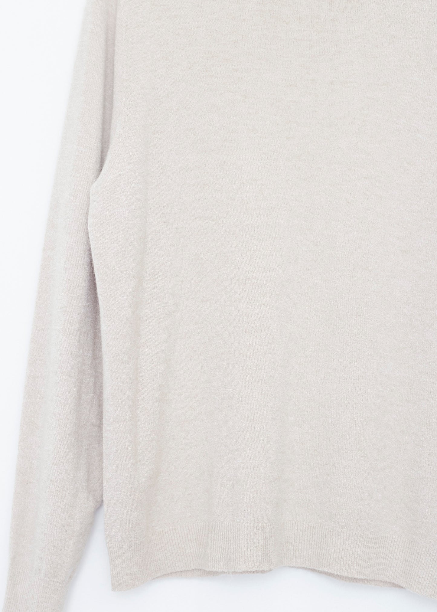Seamless round neck sweater