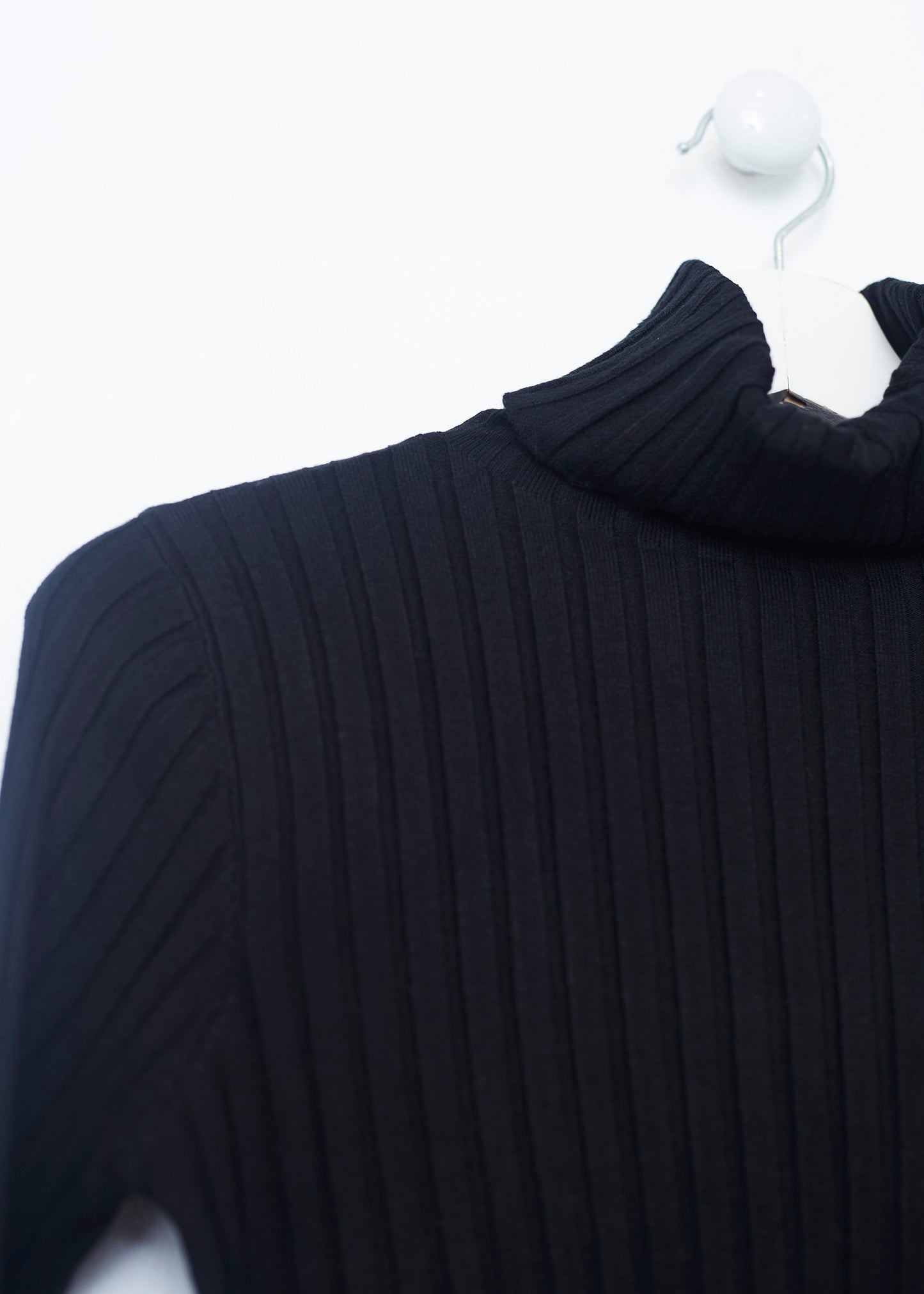 Ribbed turtleneck sweater