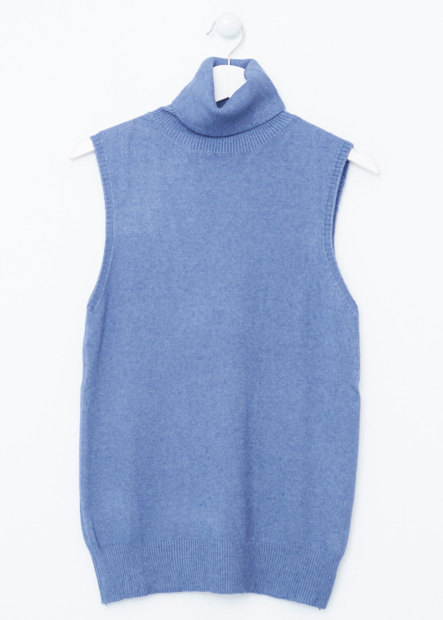 Sleeveless jersey