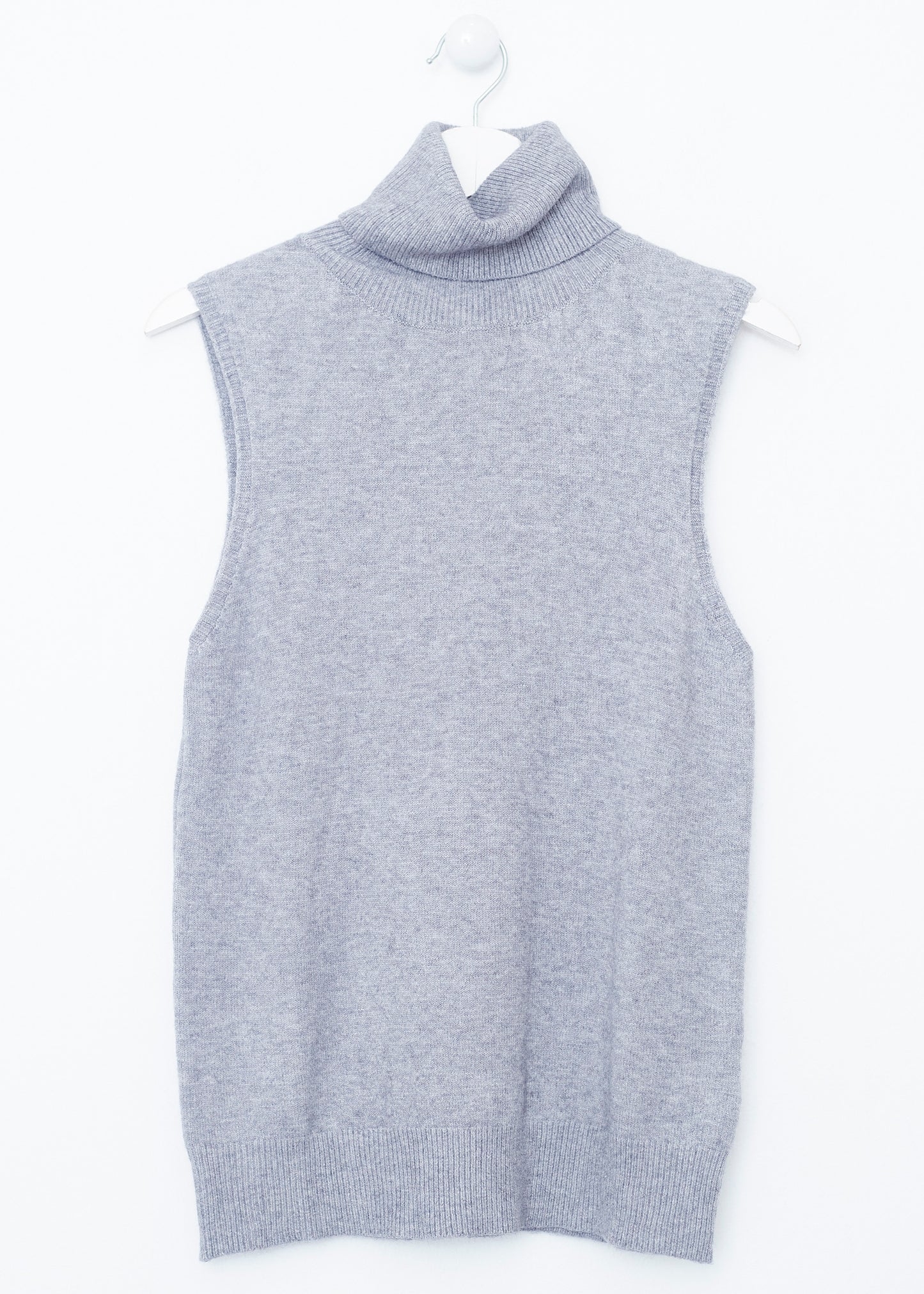 Sleeveless jersey