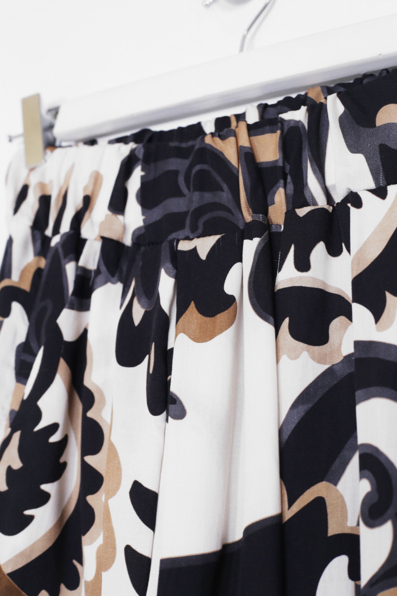 Pantalones Brisado