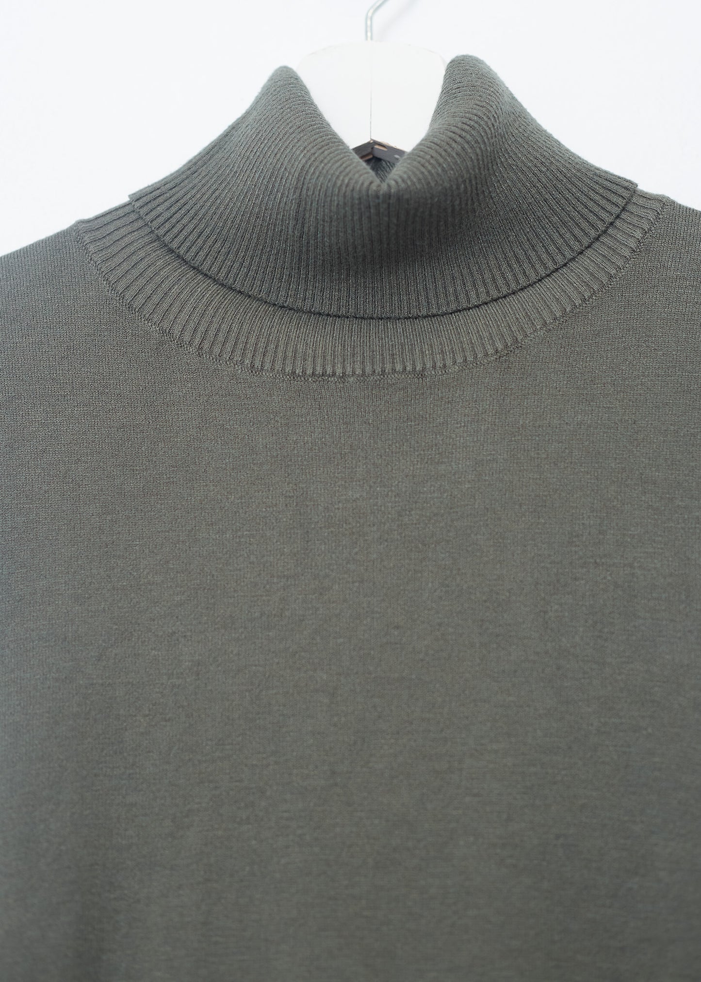 Jersey sin mangas cuello alto