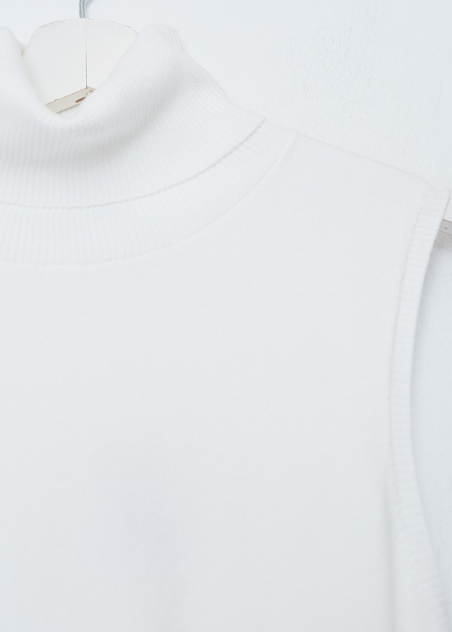 Jersey sin mangas cuello alto