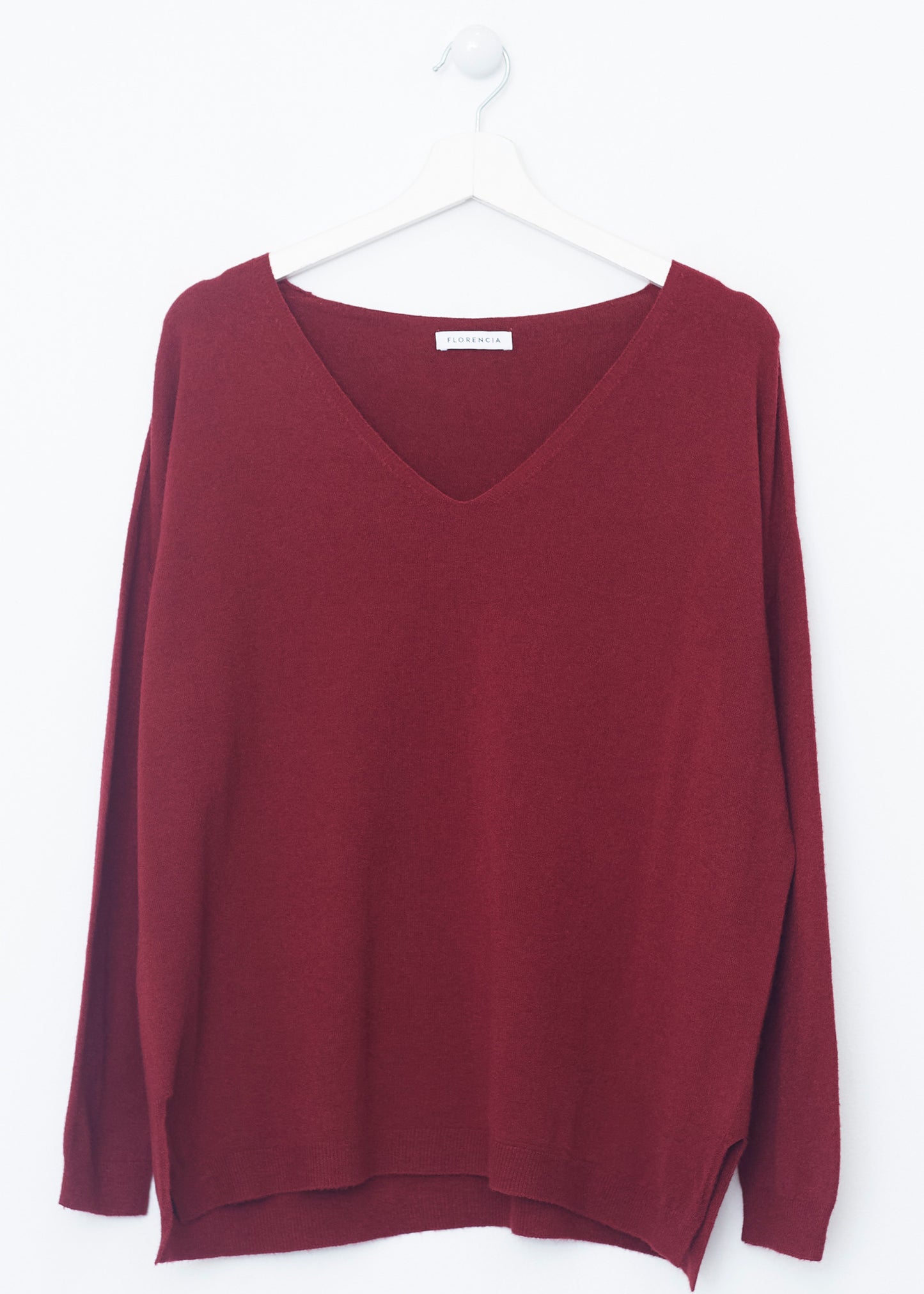 Seamless point-neck sweater