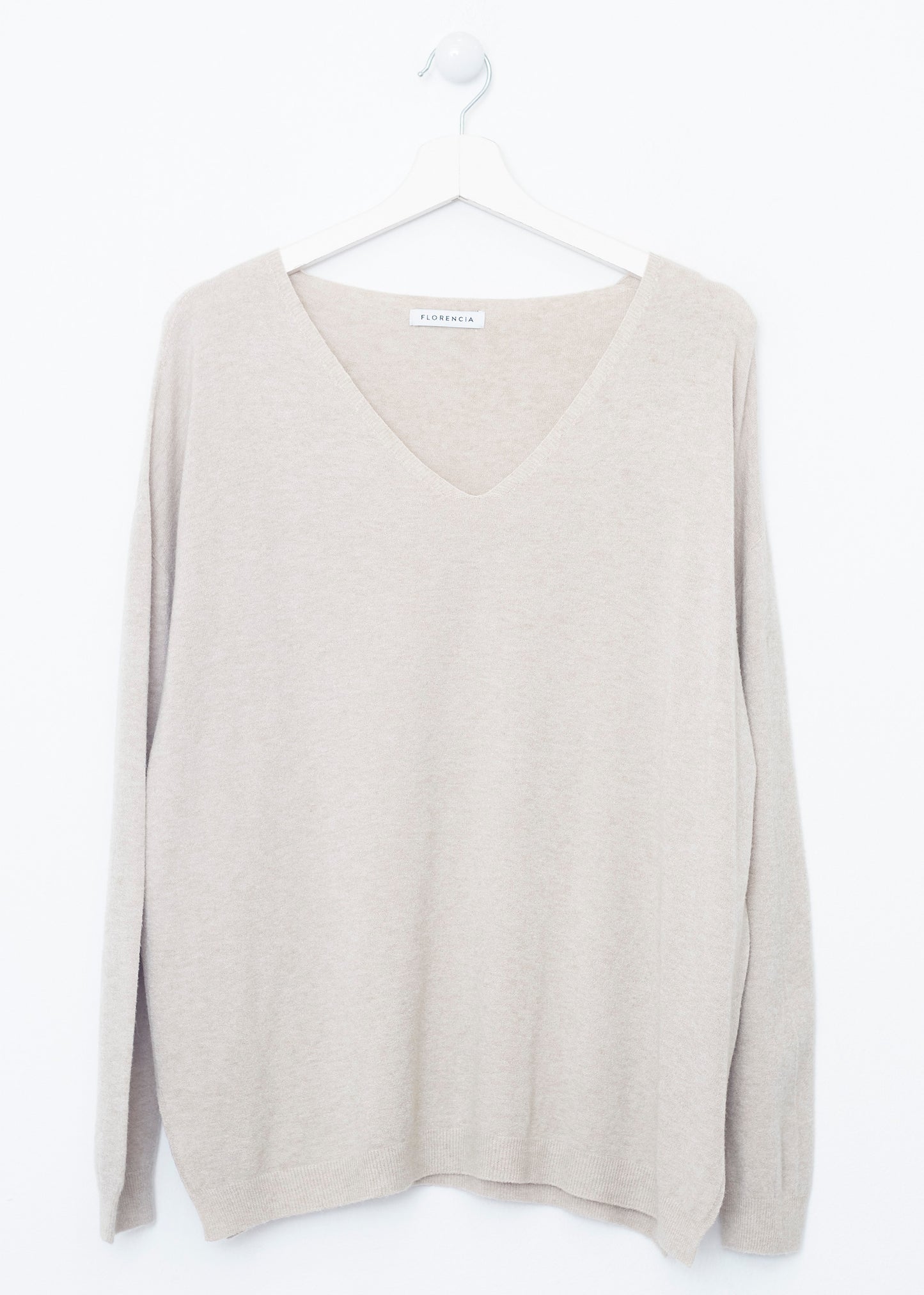 Seamless point-neck sweater