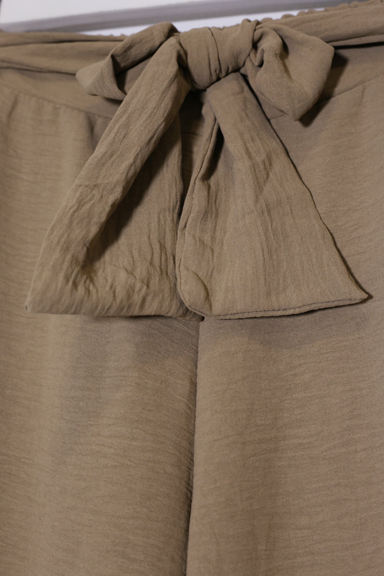 Pantalones fluidos lazo