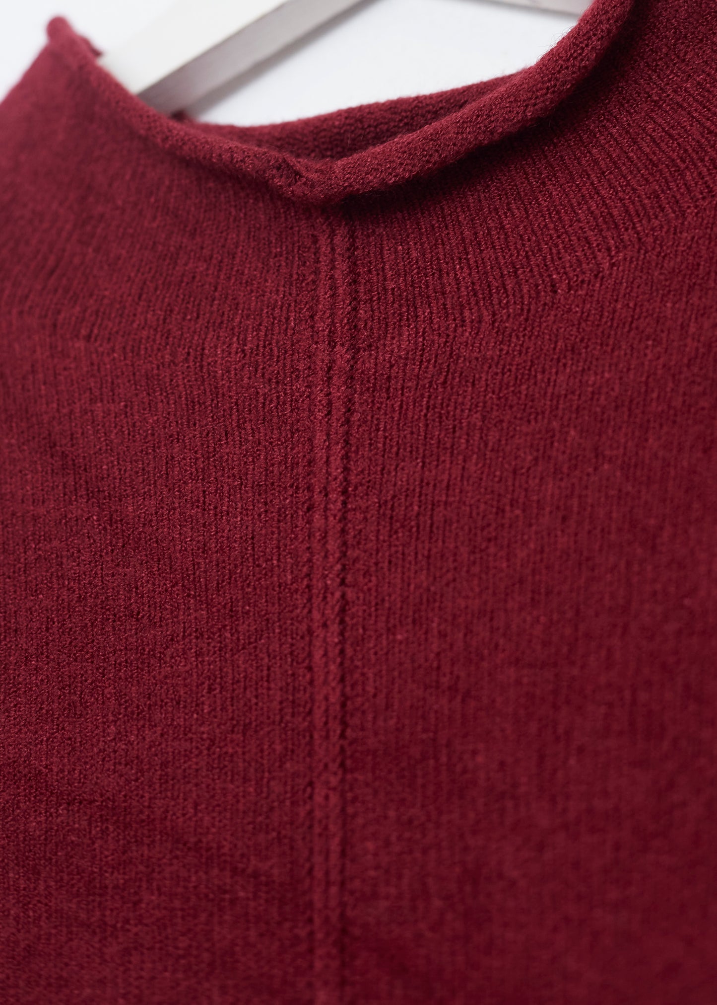 Seamless high neck jersey