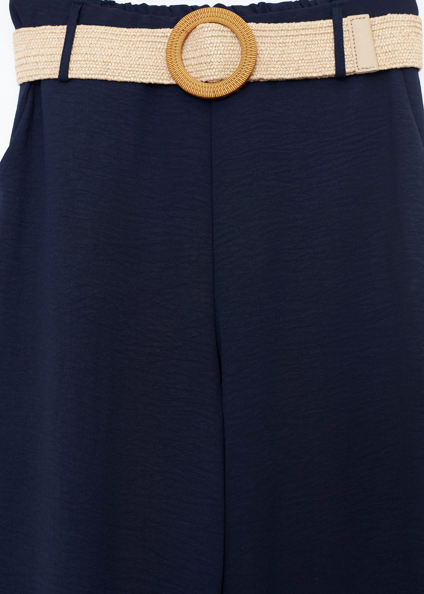 Flowy trousers with belt