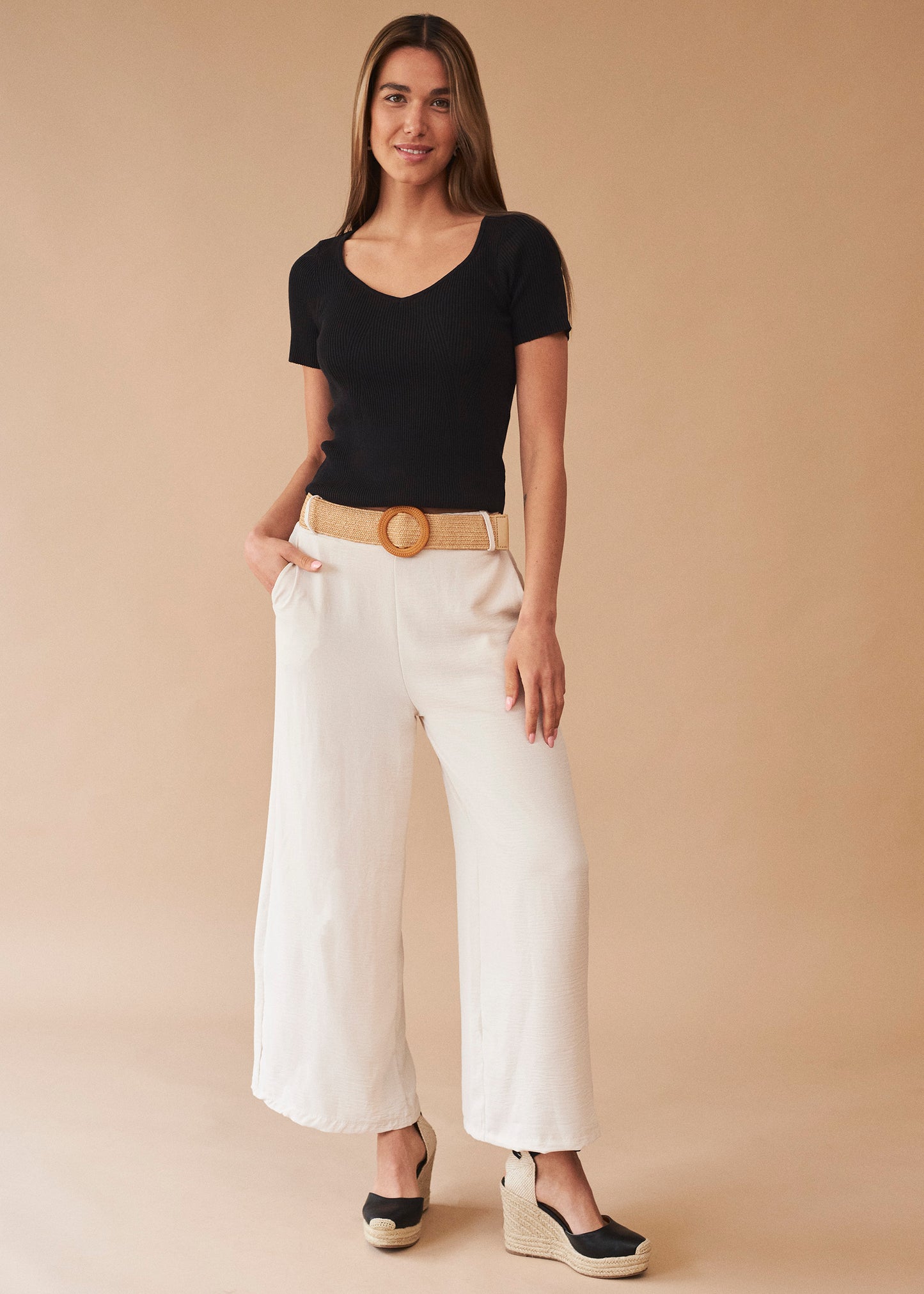 Flowy trousers with belt
